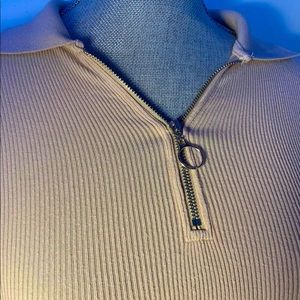 garage zip up t-shirt size extra small